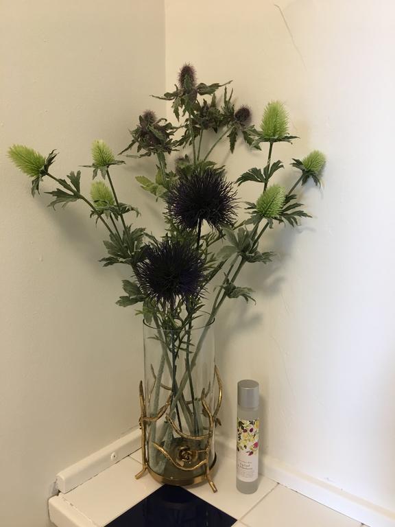 The Bothwell Bonnie Thistle EDI Exterior photo